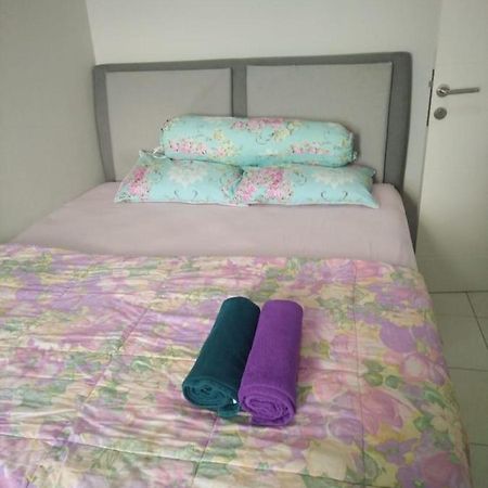 Springlake Apartemen 2Br-Sumarecon-Bekasi, By Bu Johan Kültér fotó