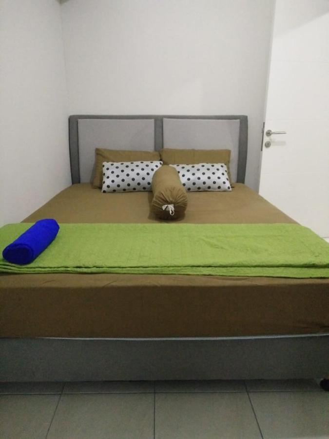 Springlake Apartemen 2Br-Sumarecon-Bekasi, By Bu Johan Kültér fotó